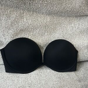 Victoria’s Secret 34D strapless bra